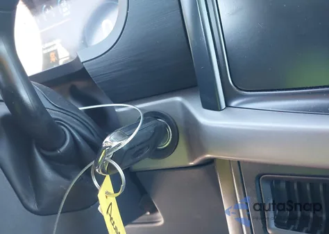 2025 Ford F-150 Xl z USA, uszkodzony, nr VIN 1FTMF1LP2SKD18160